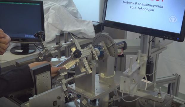 Teşhis koyup, tedavi yapabilen rehabilitasyon robotu üretildi