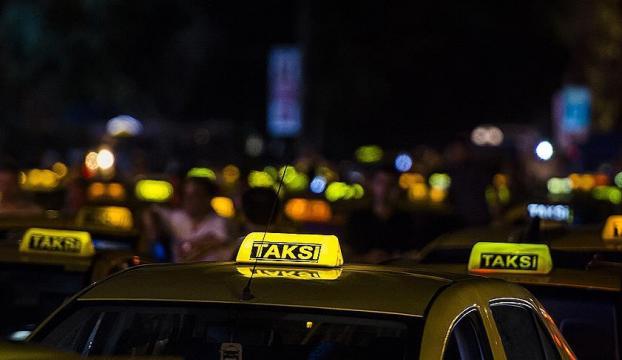 İstanbulda taksicilere yönelik denetimler sürüyor