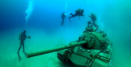 45 tonluk tank Güvercin Adası'na taşındı