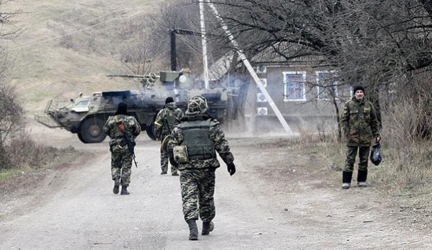 Ukraynada 3 asker öldürüldü
