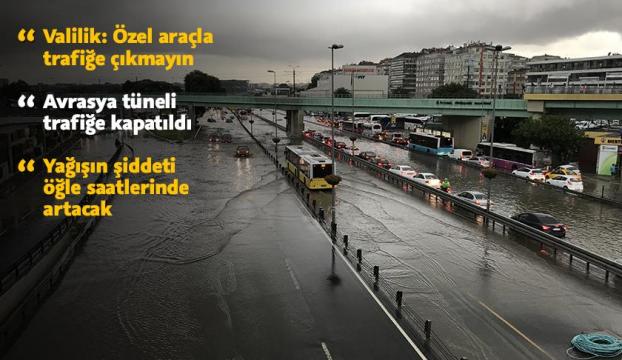 Sağanak yağmur İstanbulu felç etti